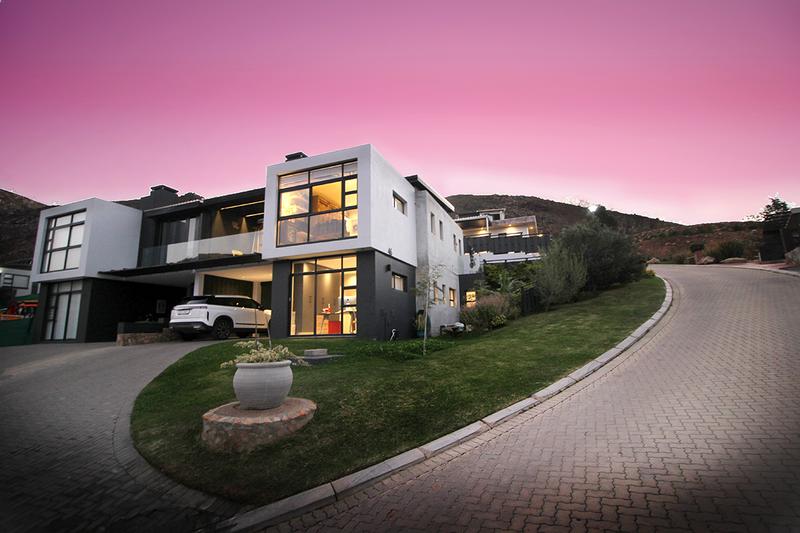 3 Bedroom Property for Sale in Island View Western Cape